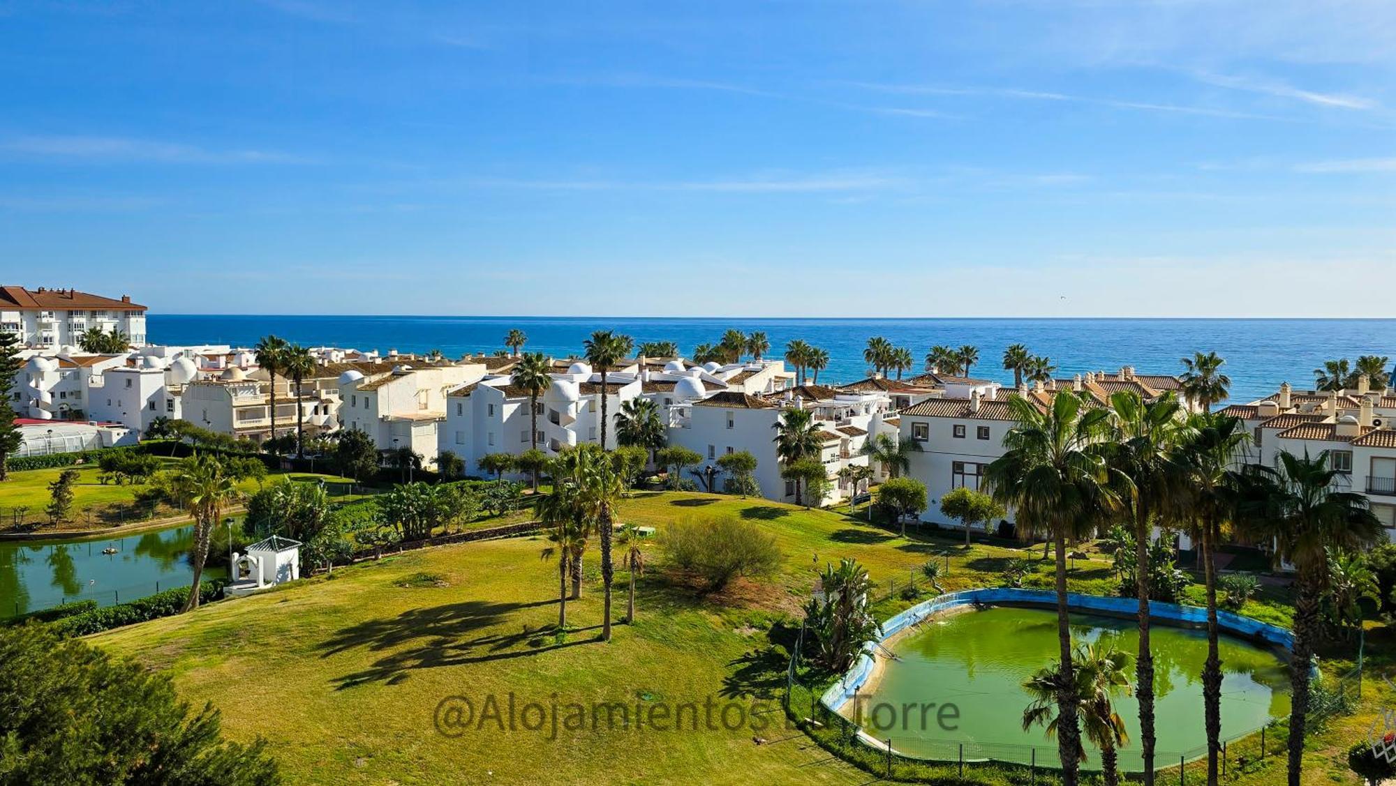 Laguna Beach Premium - Alojamientos La Torre Torrox Buitenkant foto