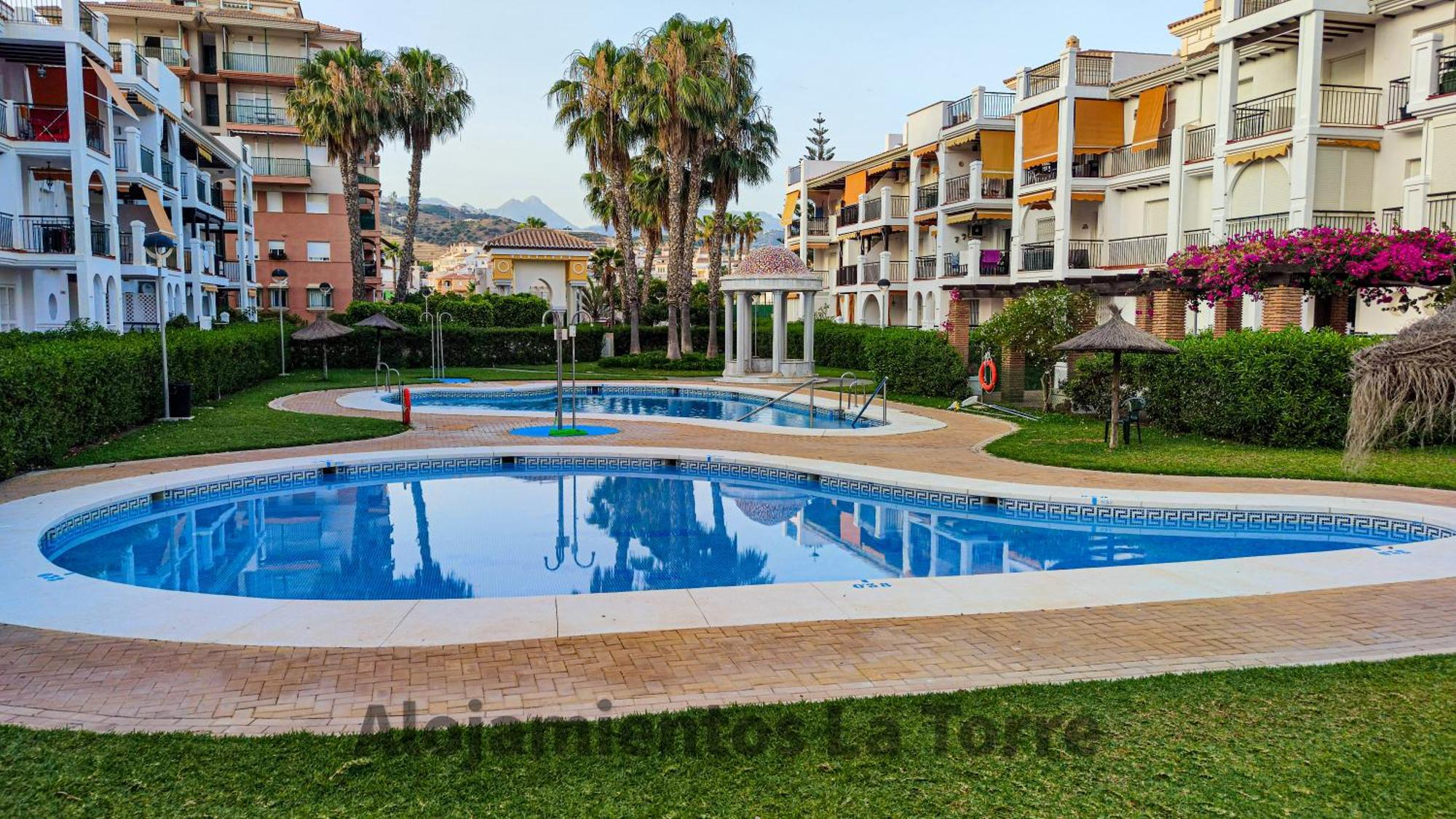 Laguna Beach Premium - Alojamientos La Torre Torrox Buitenkant foto