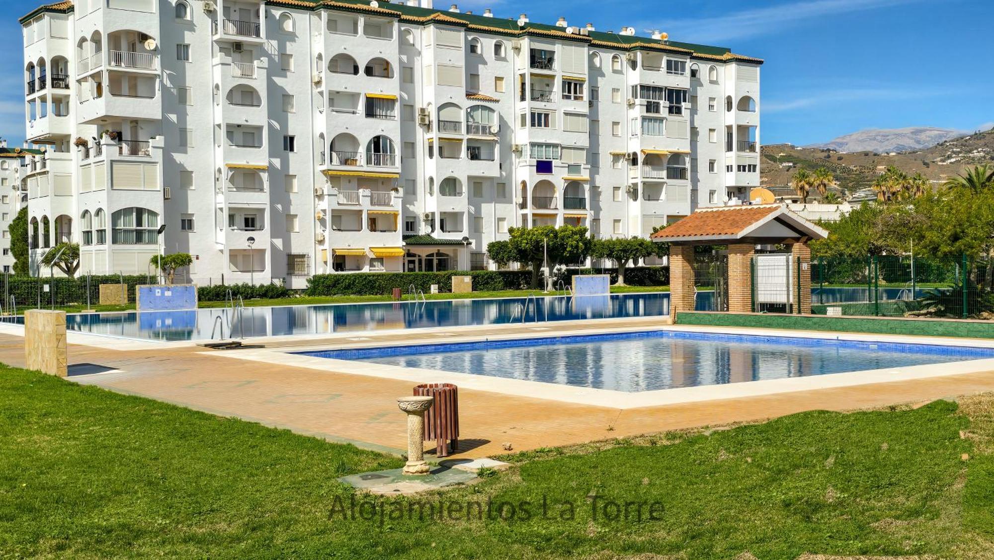 Laguna Beach Premium - Alojamientos La Torre Torrox Buitenkant foto
